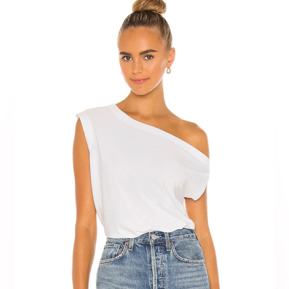 x REVOLVE Drop Shoulder Top in White
Norma Kamali